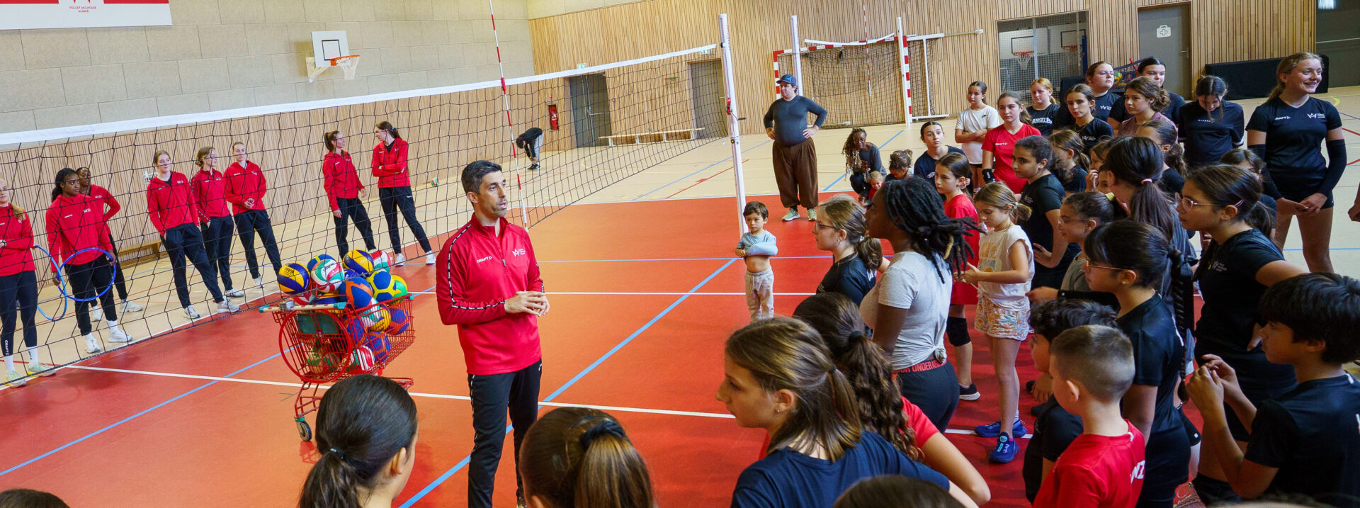 Inauguration du gymnase Montaigne rénové